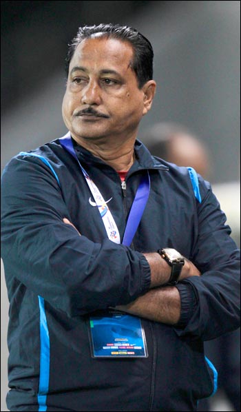 Colaco and Dempo players to stay back in London